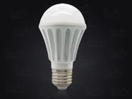 실내 자연적인 백색 E27 7 와트 LED 지구 전구 AC 85V - 265V -40 ~ 50℃