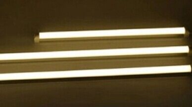 SMT 2835 SMD를 느끼는 T8 적외선이 5ft 2300lm LED 관에 의하여 점화합니다